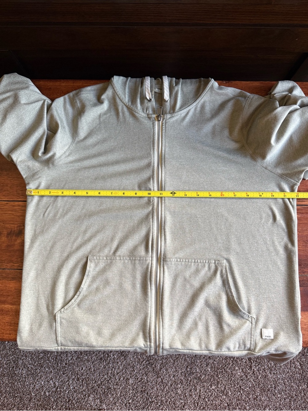 Vuori Halo Performance Hoodie Size XL - Picture 9 of 10